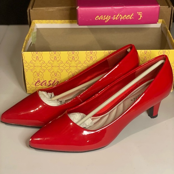 Easy Street Pointe Womens 2”‎ Red Pumps size 9 Brand New in Box - Picture 5 of 8